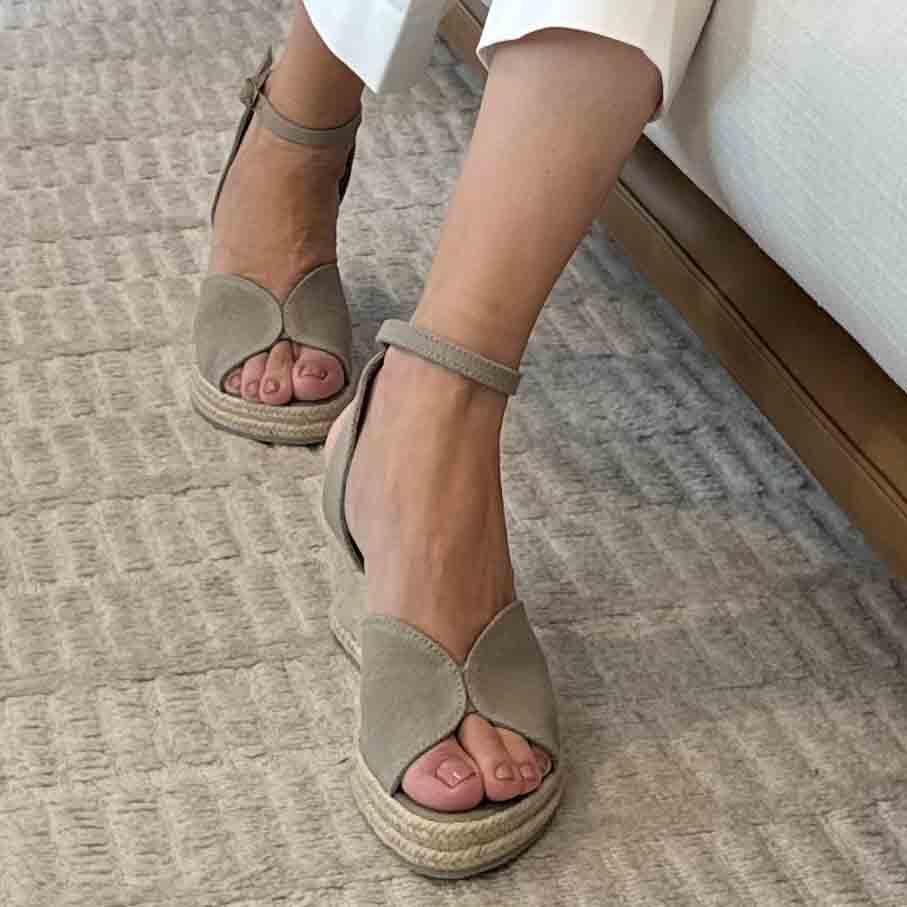 Espadrille Wedge Peep Toe - Fendi