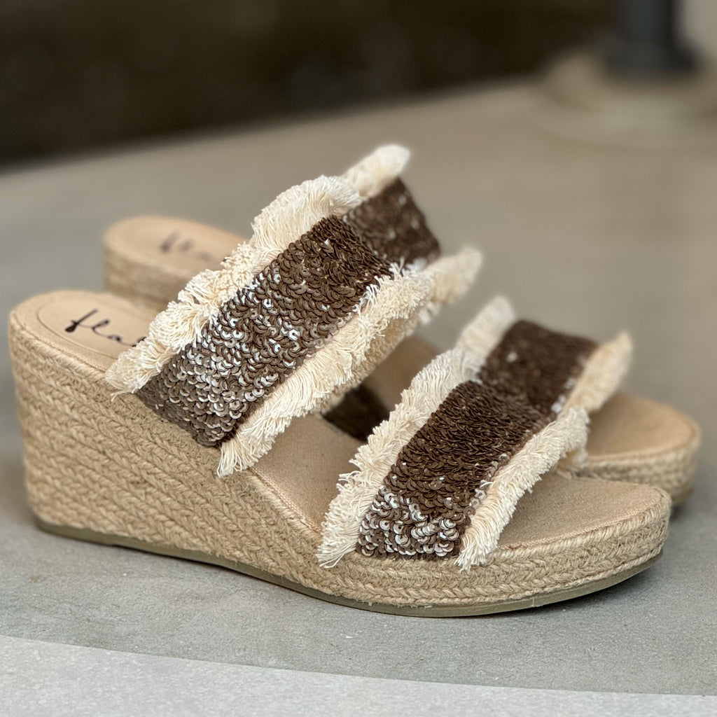 Espadrille Wedge with Embroidered Fringes - Bronze