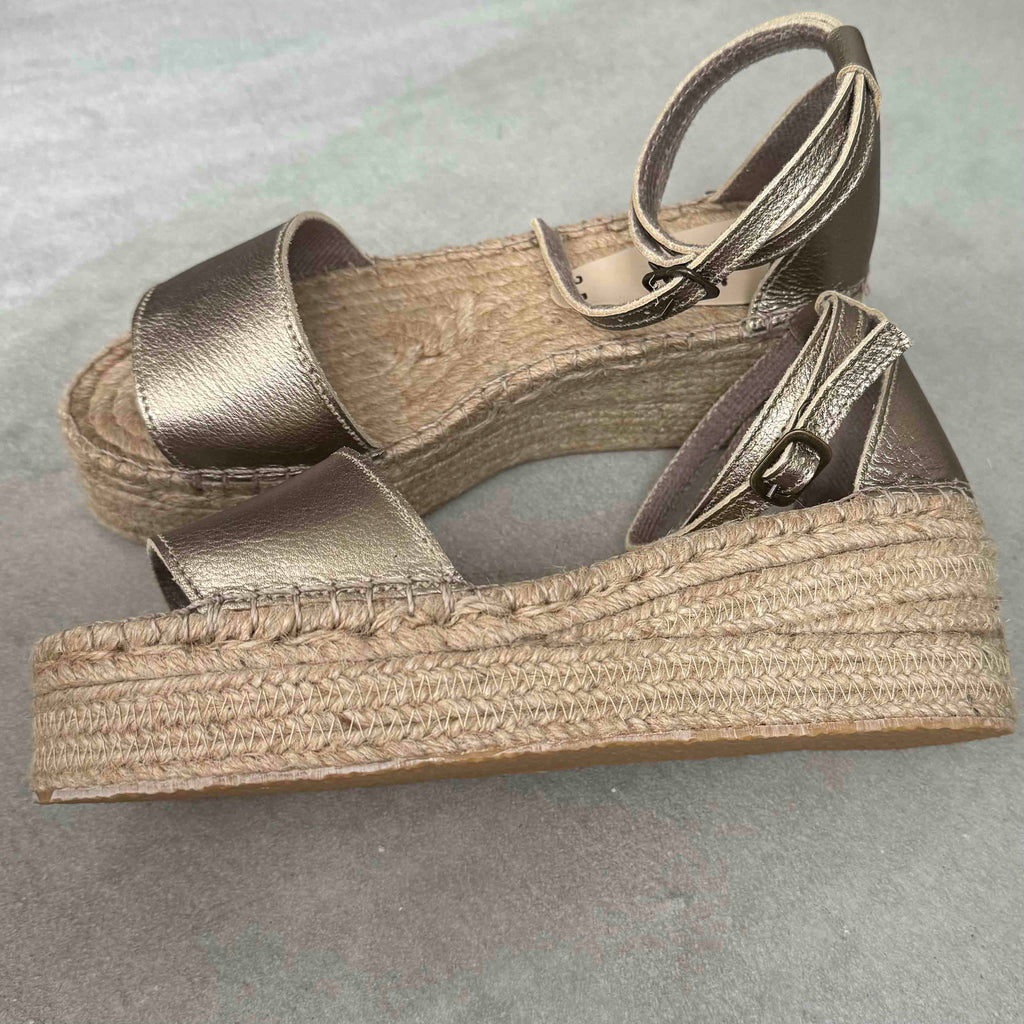 Narrow Leather Flatform Espadrille - Metallic